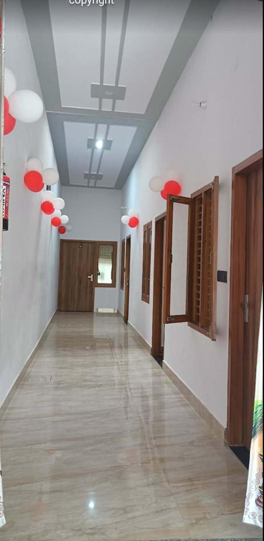 Hotel Rudra Residency Near Railway Station Matura Exterior foto